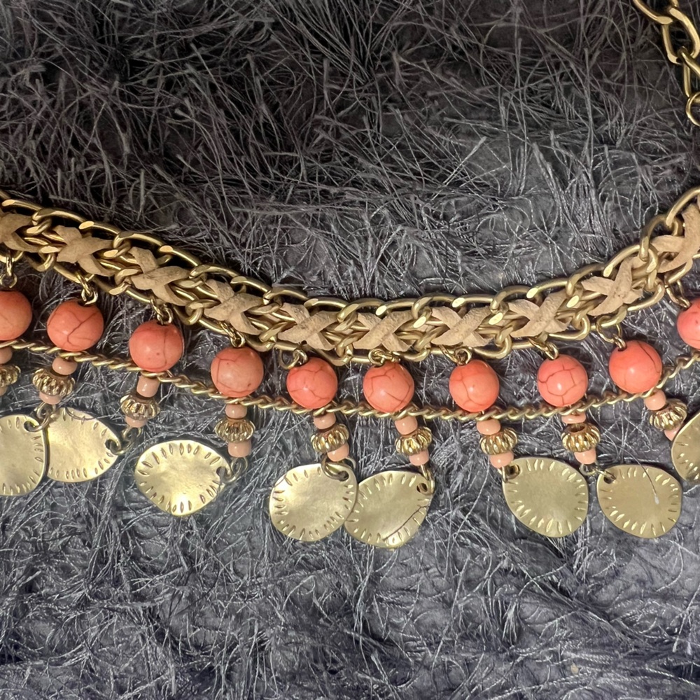 Y2K Coral and Gold Necklace - Picture 10 of 15
